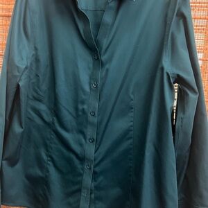 Chico's Teal Button-Up Blouse sz large. No iron